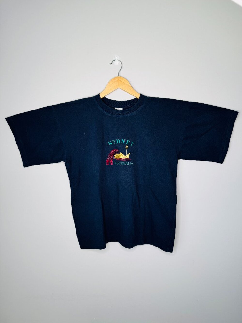 Emu Short Sleeve Tshirt Unisex L Vintage Sydney Australia Embroidered Graphic Si